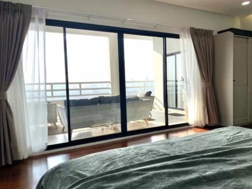 Condo for Sale at Sriwara Mansion 1