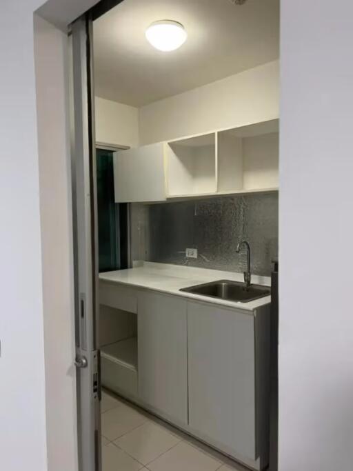 1 Bedroom Condo