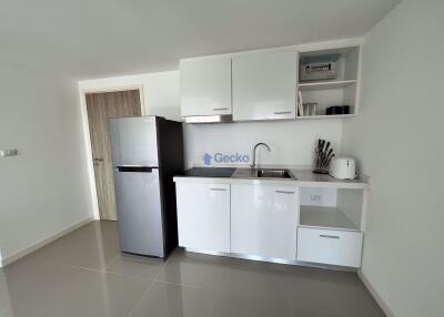 2 Bedrooms Condo in Sea Saran Condo Bang Saray C010470