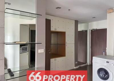 Condo for Sale at Silom Suite Condominium