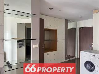 Condo for Sale at Silom Suite Condominium