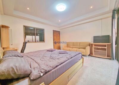 2 Bedrooms Condo in Center Condotel South Pattaya C010464