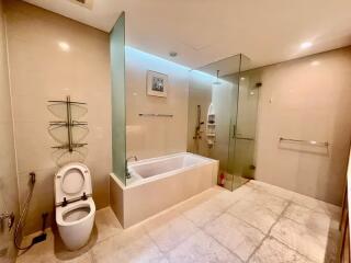 Condo for Sale at Domus 18