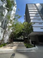 Condo for Sale at Domus 18