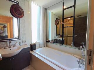 Condo for Sale at Watermark Chao Phraya