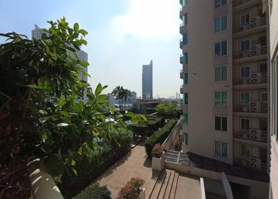 Condo for Sale at Watermark Chao Phraya