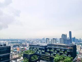 Condo for Rent at Whizdom Essence Sukhumvit 101