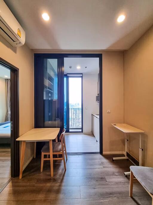 Condo for Rent at Whizdom Essence Sukhumvit 101