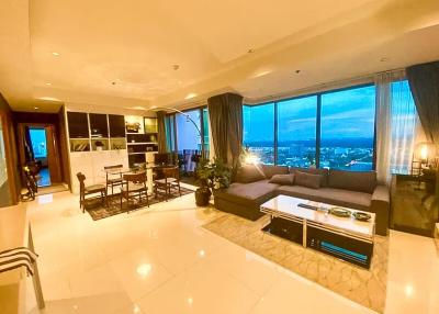 2 Bedroom Condo for Rent, Sale at at The Emporio Place
