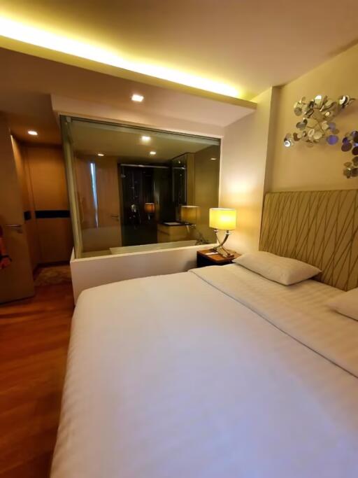 Condo for Sale at Via Botani Sukhumvit 47