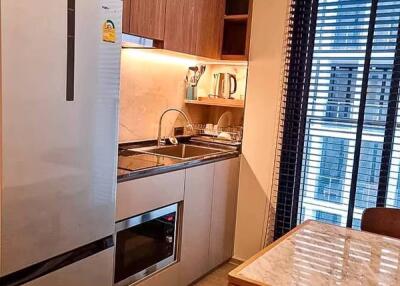 1 Bedroom Condo at Noble Ploenchit