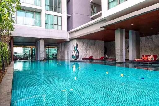 1 Bedroom Condo for Rent at The Room Sukhumvit 69