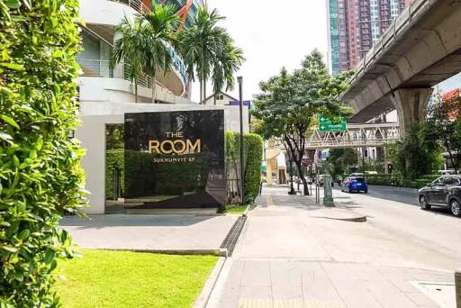 1 Bedroom Condo for Rent at The Room Sukhumvit 69