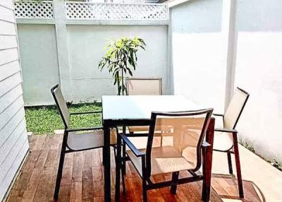 4 Bedroom House for Rent in Bang na