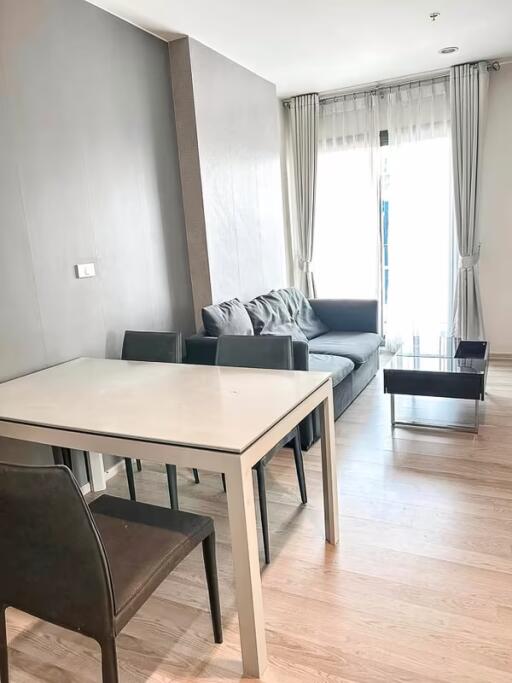 2 Bedroom Condo for Rent at Centric Huai Khwang Station