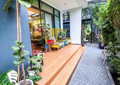 4 Bedroom House in Setthasiri Krungthep Kreetha