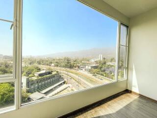 Unfurnished 4 Bed Condo w. Stunning Mountain View for Sale