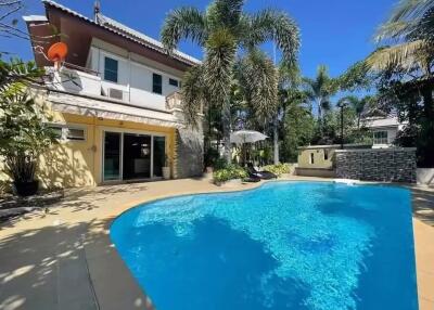 Pool Villa for Rent in