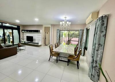 4 Bedroom Houses For Rent At Manthana Rama IX