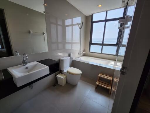 Condo for Sale at Ideo Blucove Sukhumvit