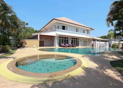 Pool Villa for Sale/Rent in Saraphi