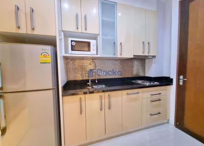 Studio Condo in Diamond Suites South Pattaya C001564