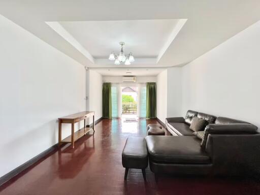 5 Bedroom House for Rent, Sale in Chang Phueak