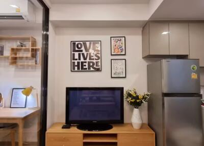 Studio for Rent in Huai Khwang