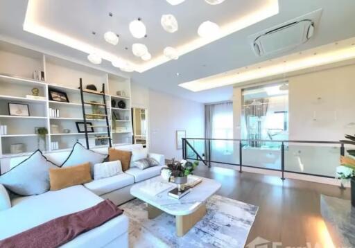 416 ตรม., 5 ห้องนอน, 6 ห้องน้ำ บ้าน ราคา ฿ 24,500,000