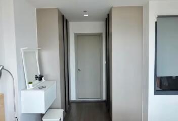 1 Bedroom Condo