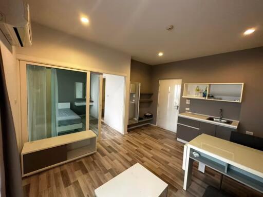 1 Bedroom Condo