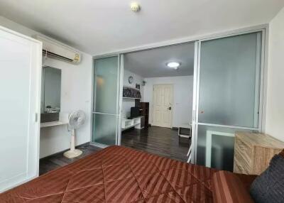 1 Bedroom Condo