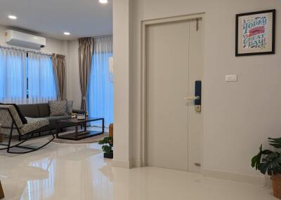 House for Rent at Centro Bangna