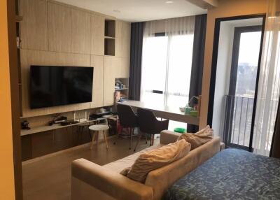 1 Bedroom Condo for Rent at Ashton Chula-Silom