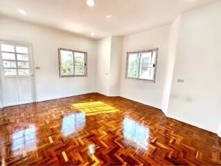 3 Bedroom House for Sale in San Na Meng, San Sai.