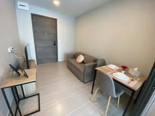 Condo for Rent at The Privacy S101