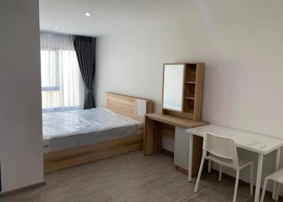 Studio for Rent in Phra Khanong