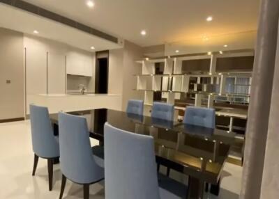 Q1 Sukhumvit Condo by Q House