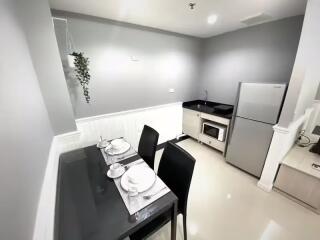 1 Bedroom Condo