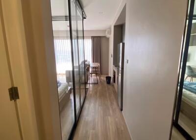 Condo for Rent at Blossom Condo Sathon-Charoen Rat