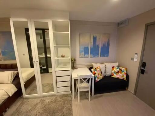 Studio for Rent in Pathum Wan