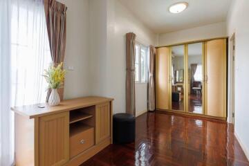 4 Bedroom House for Rent in Home In Park, Hang Dong