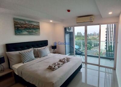 2 Bedrooms Condo in Sea Saran Condo Bang Saray C010419