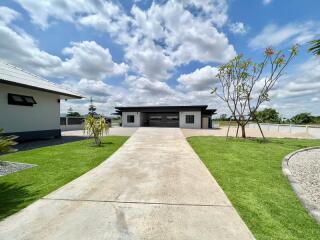 Contemporary Style House for SALE with panoramic 360-degree mountain view