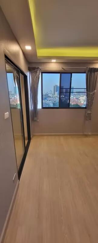 1 Bedroom Condo