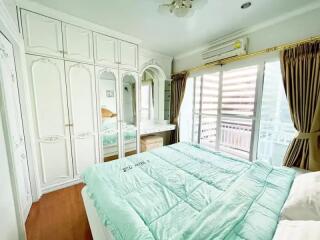 Condo for Sale, Sale w/Tenant at Grand Park View Asok