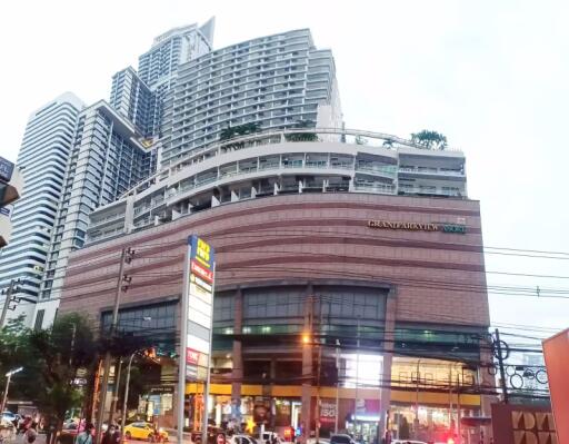 Condo for Sale, Sale w/Tenant at Grand Park View Asok