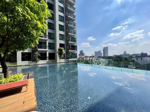 Studio for Sale in Khlong Toei