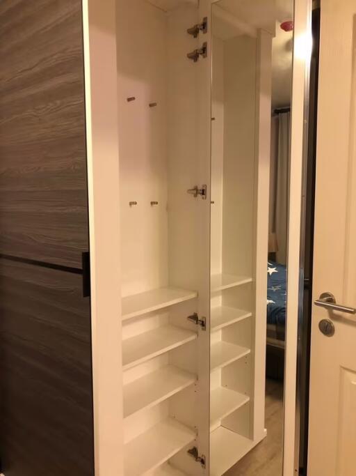 1 Bedroom Condo