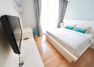 AEQUA Residence Sukhumvit 49